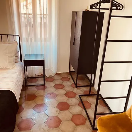 Gasthuis Casa Rossa - Maggiore